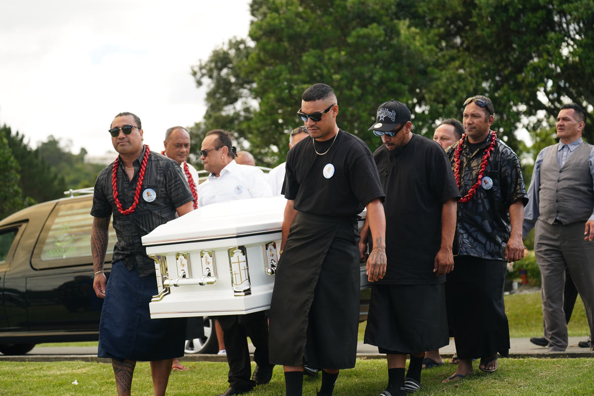 Batesville Gold Cross - 18 gauge steel